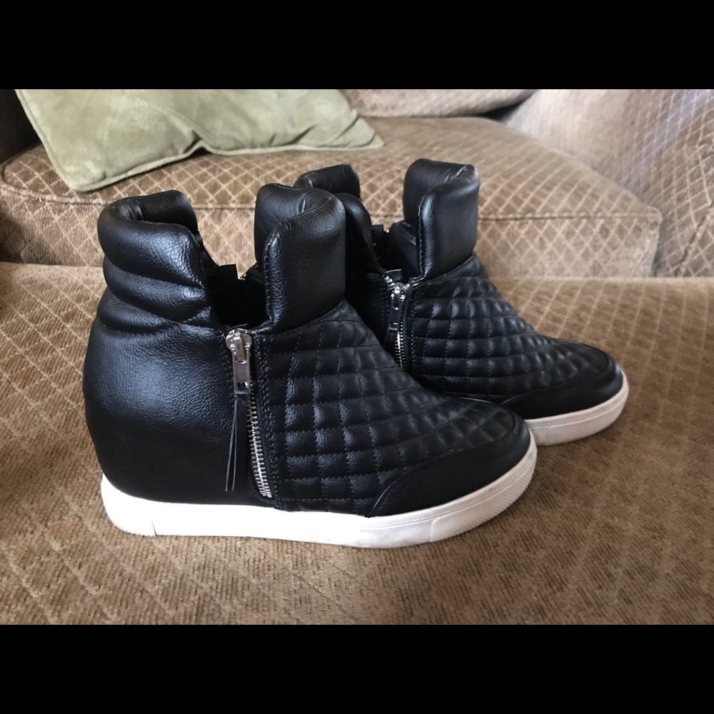 Steve Madden hidden wedge black sneakers